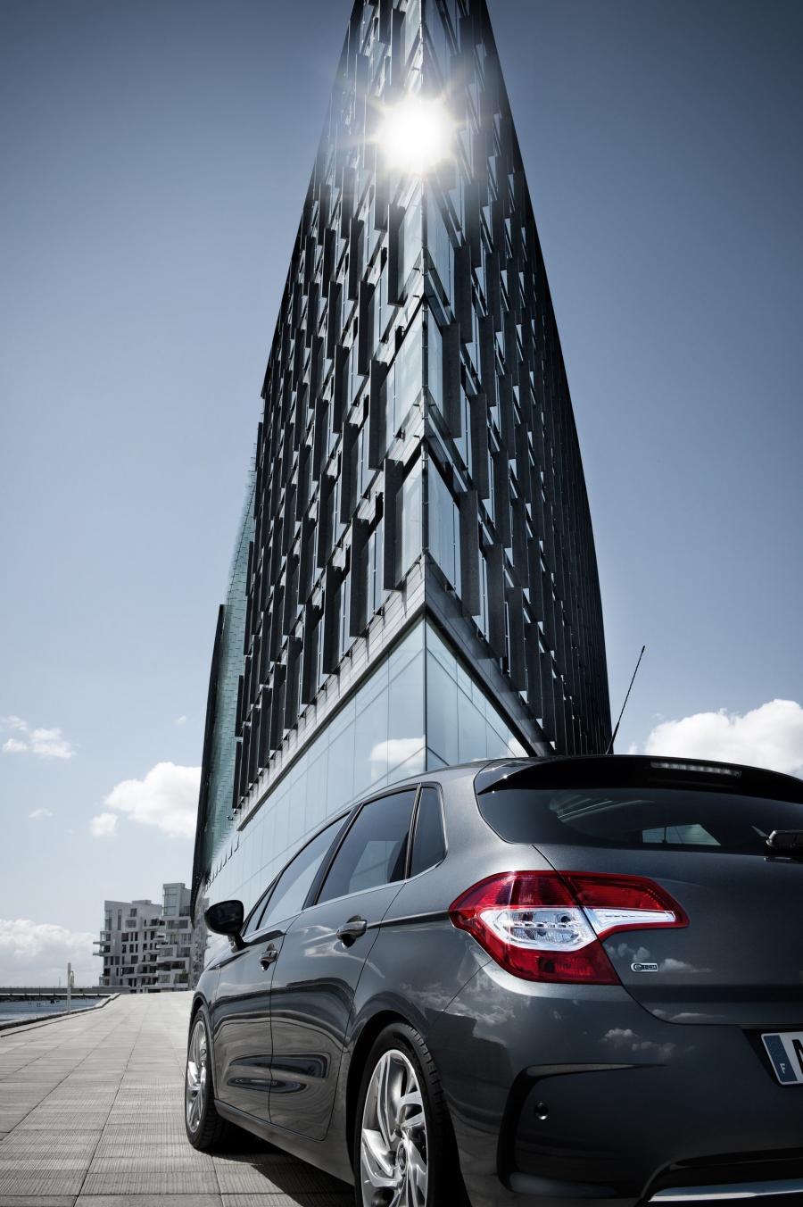  Citroen C4 2010 года  (фото 91 из 147)